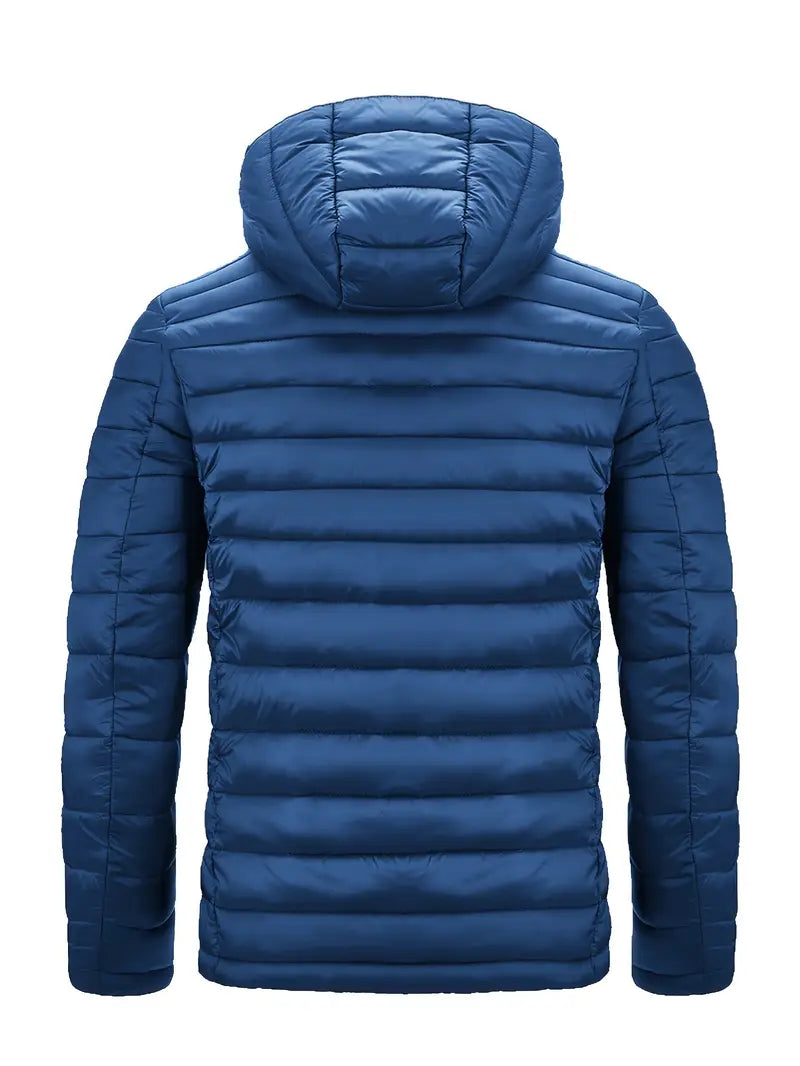 Elegante chaqueta con capucha