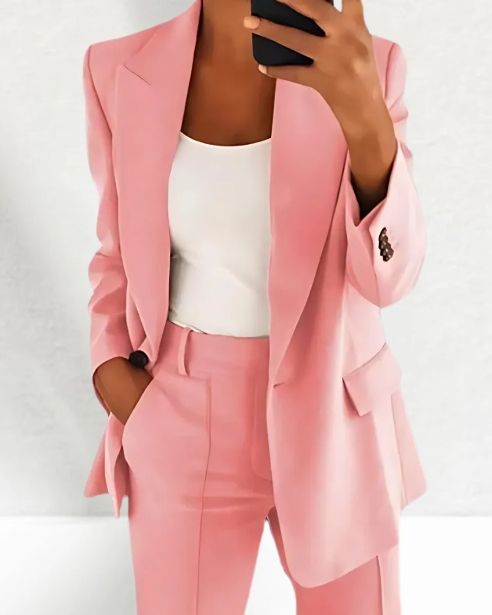 Traje de mujer de dos piezas