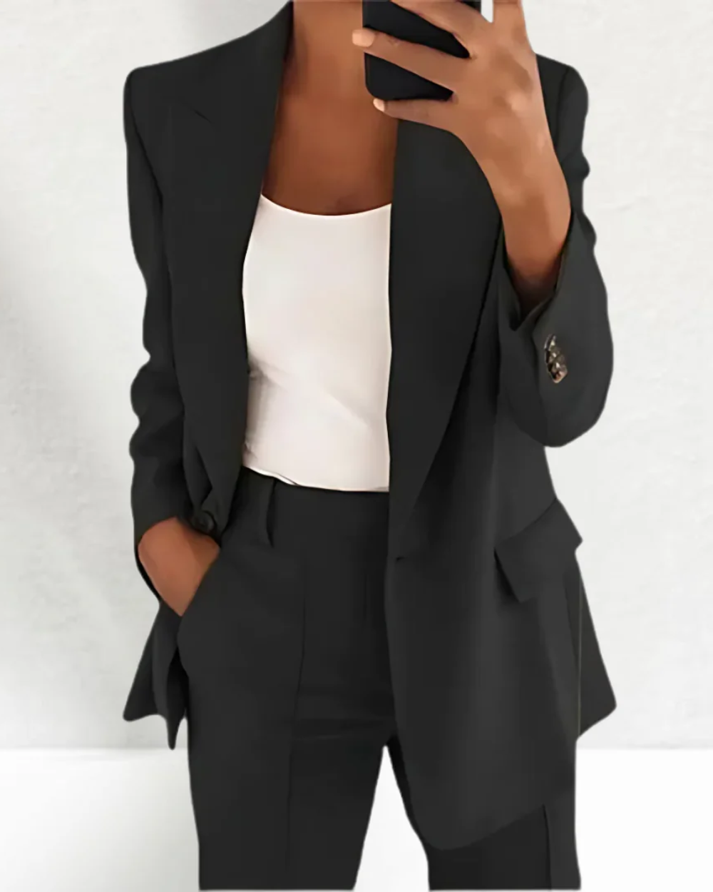 Traje de mujer de dos piezas