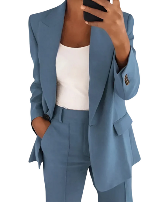 Traje de mujer de dos piezas