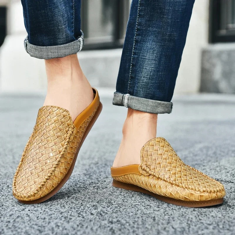 Elegantes sandalias de piel