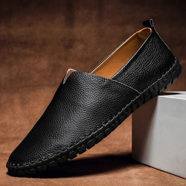 Mocasines de piel cosidos a mano
