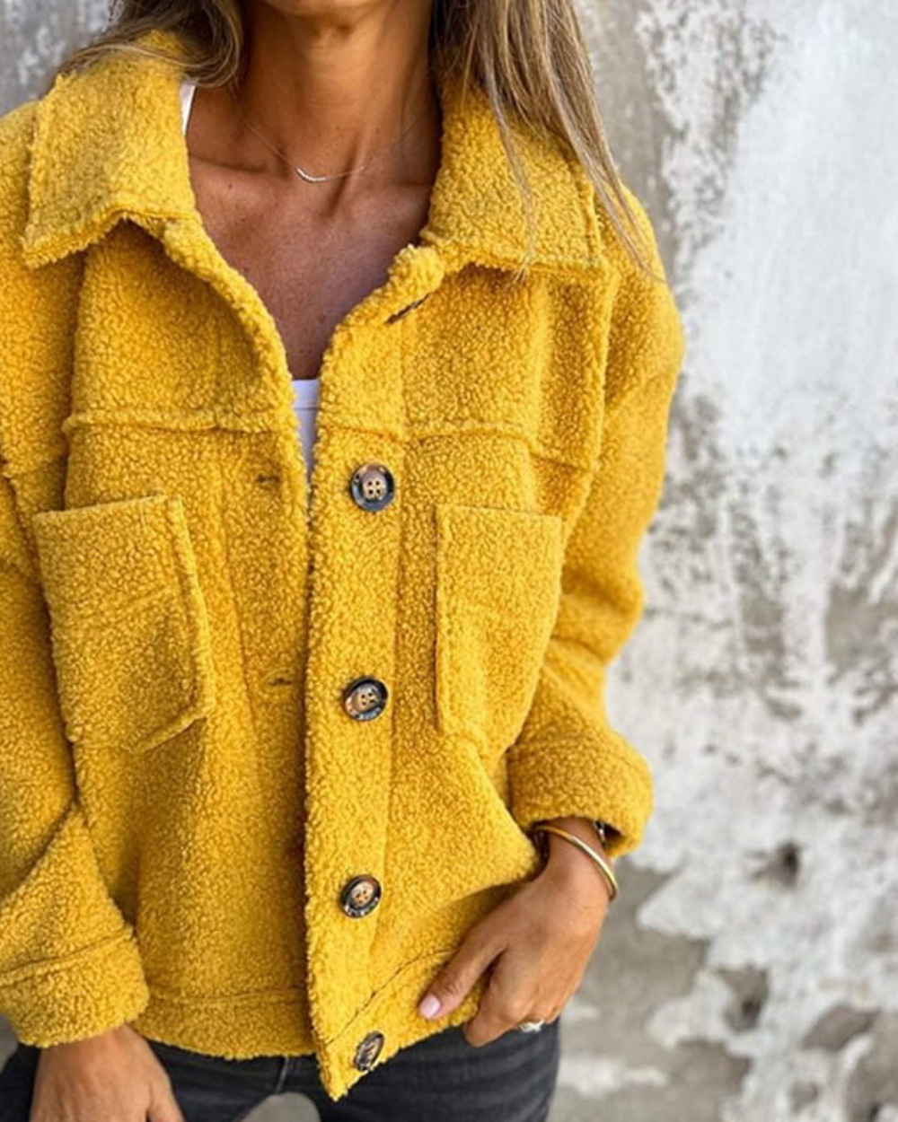 Cálida chaqueta corta de primavera
