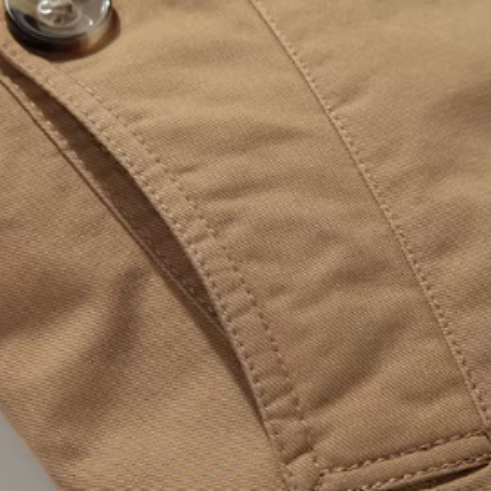 Elegante chaqueta cortavientos