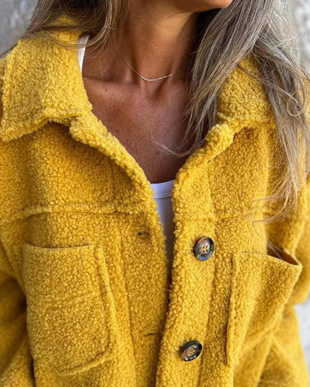 Cálida chaqueta corta de primavera
