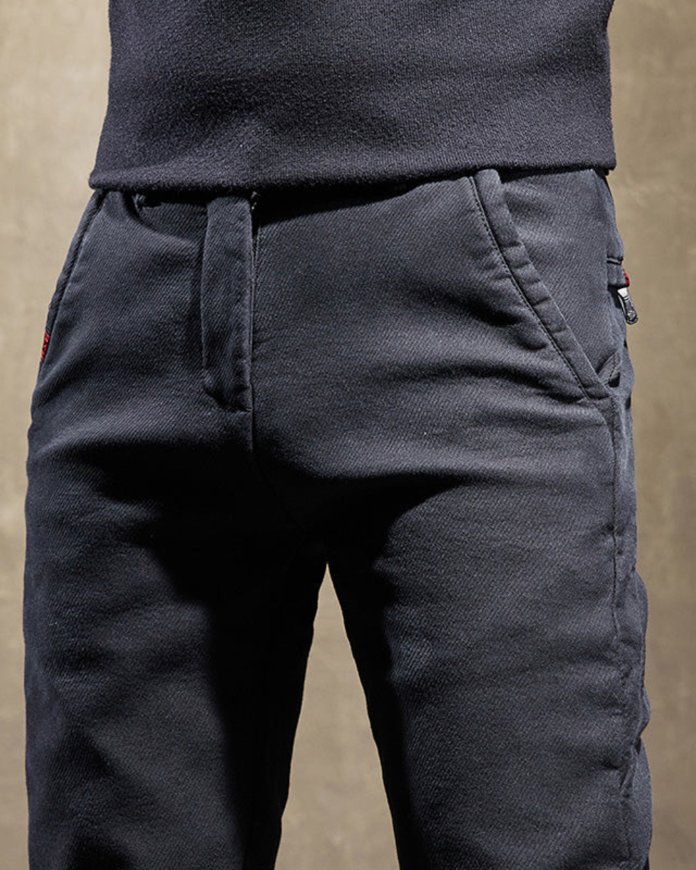 Pantalones casual slim fit