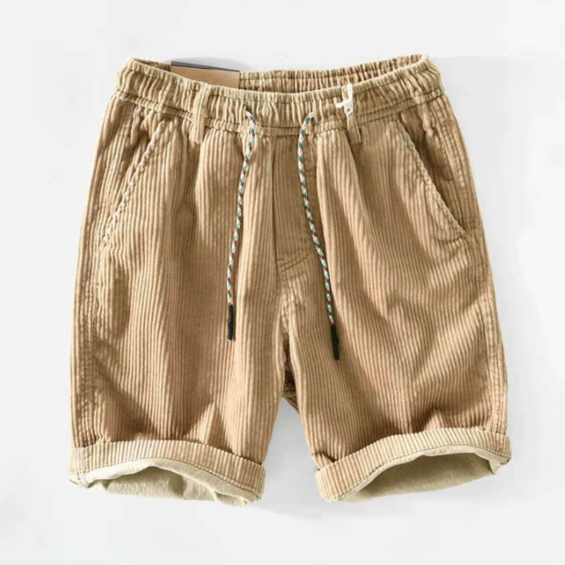 Elegantes pantalones cortos de pana