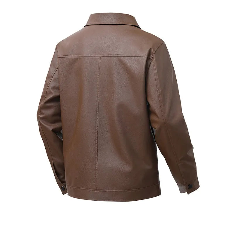 Elegante cazadora bomber de piel