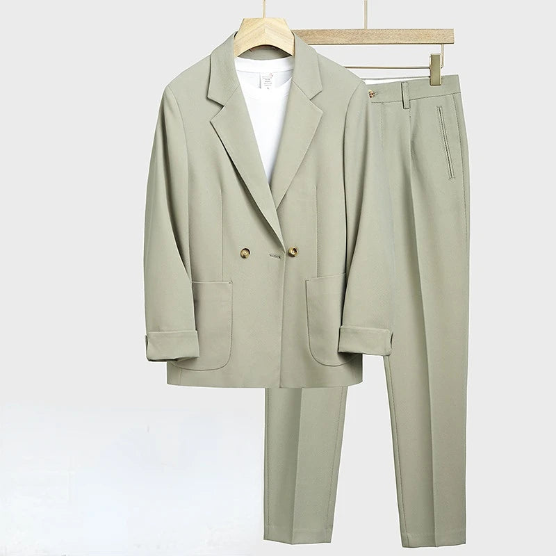 Elegante conjunto holgado para hombre