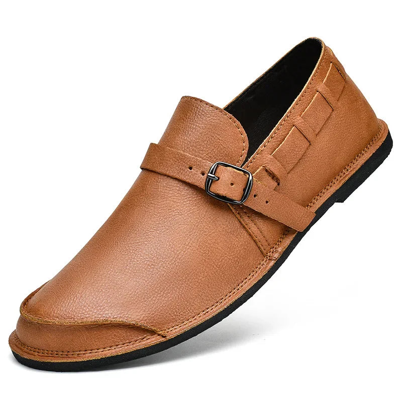 Mocasines de piel con hebilla