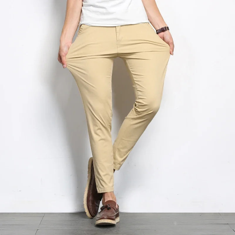 Pantalones casual para hombre