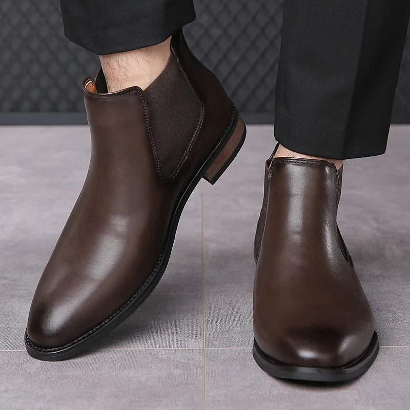 Elegantes botas de piel