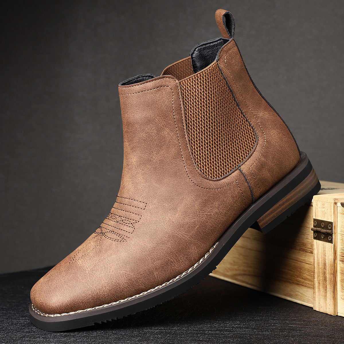 Elegantes botas de piel para hombre