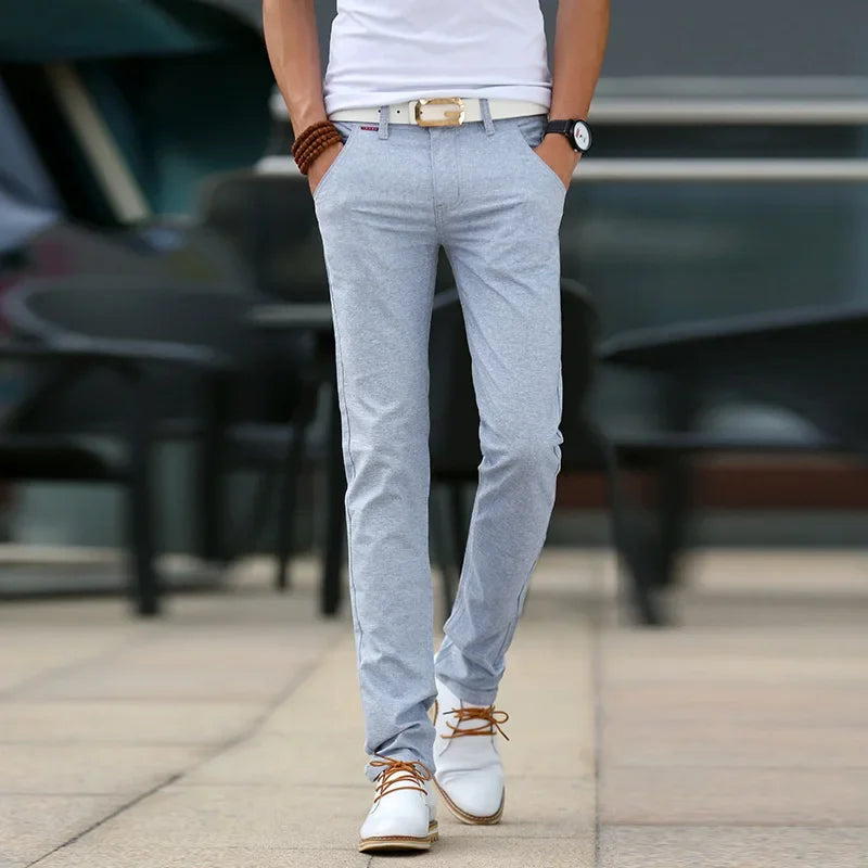 Pantalones slim fit de lino