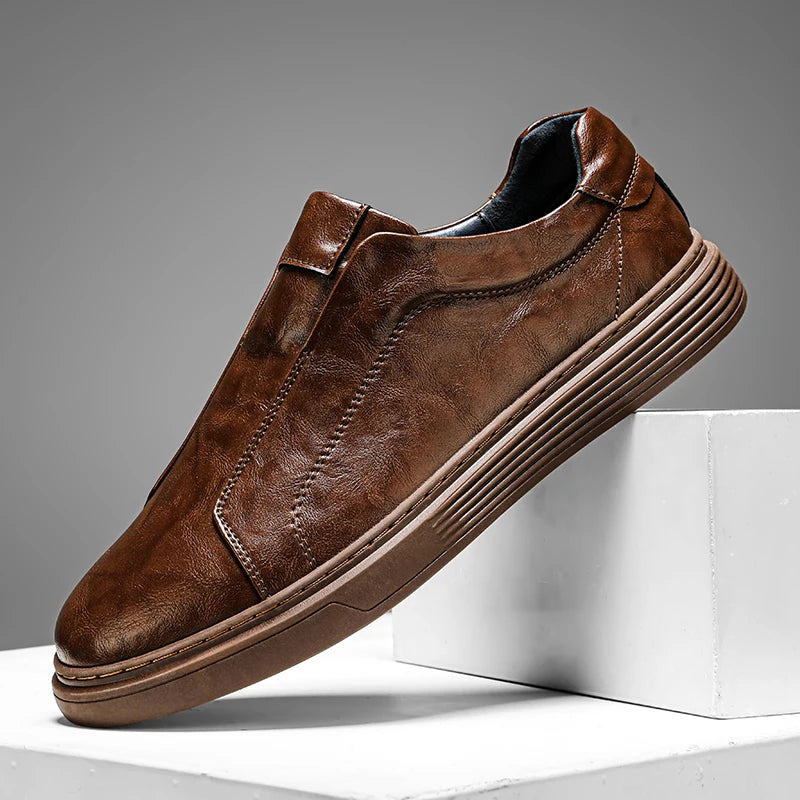 Zapatillas clásicas de piel
