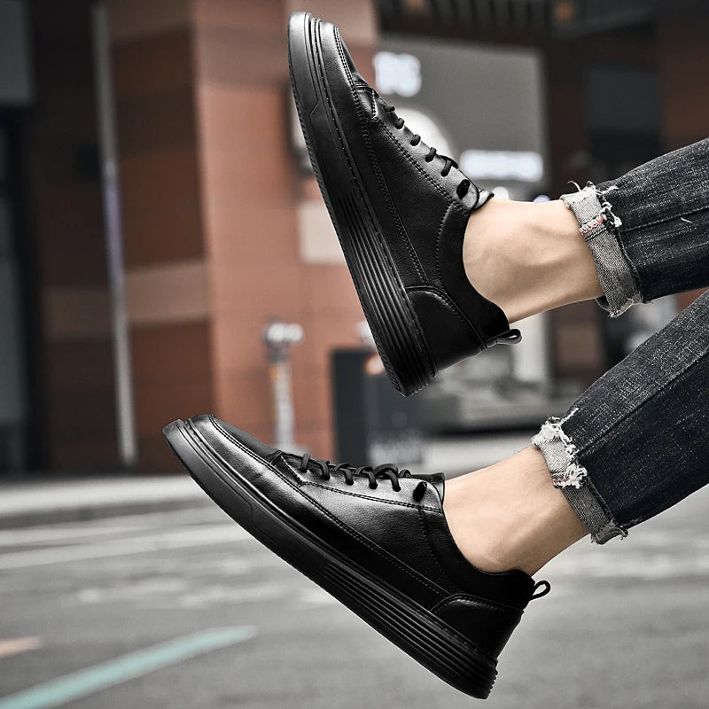 Zapatos elegantes de cuero con suela gruesa