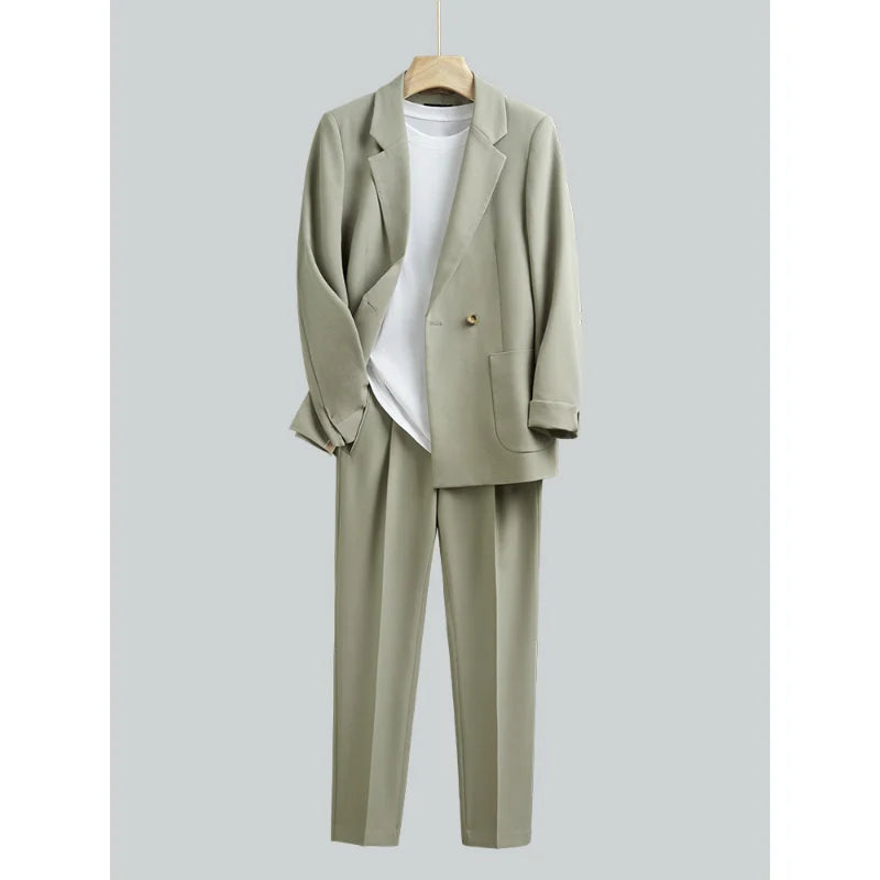 Elegante conjunto holgado para hombre