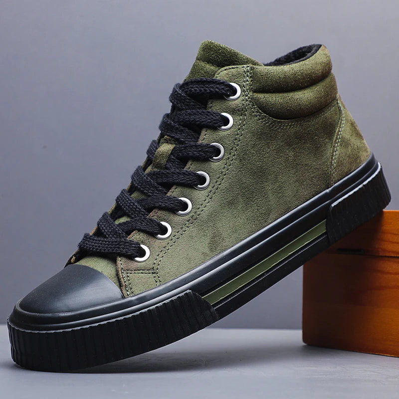 Zapatos elegantes de ante alto