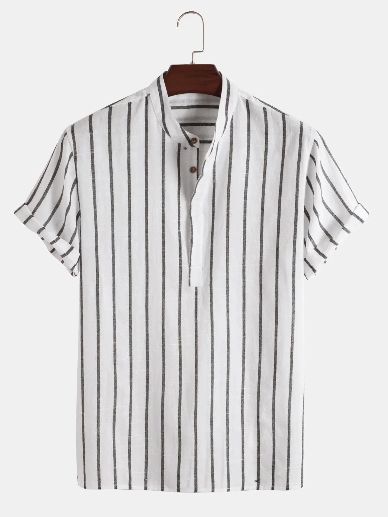 Elegante camisa de rayas de manga corta
