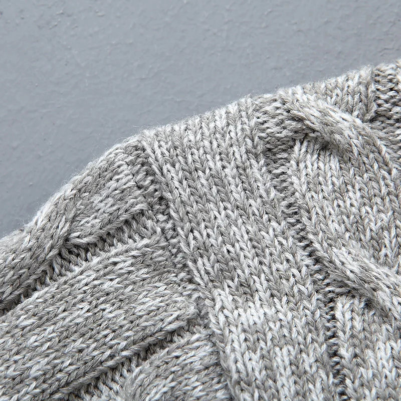 Elegante jersey de lana de cuello alto