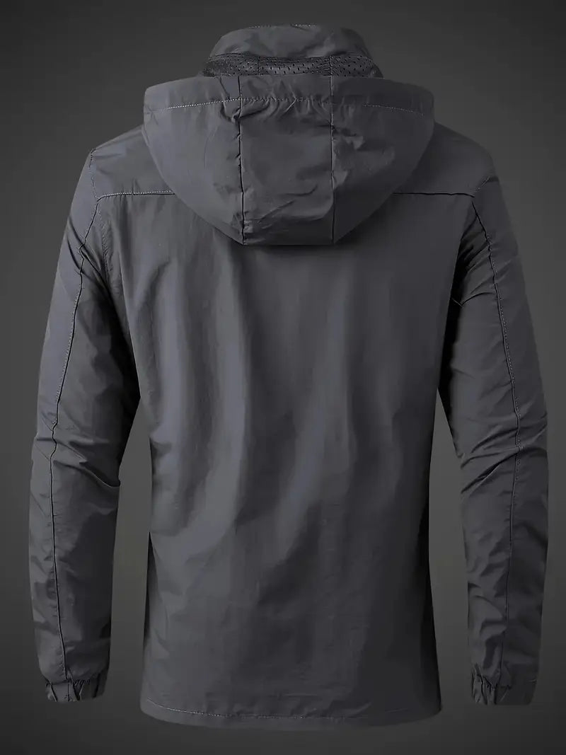 Elegante chaqueta cortaviento