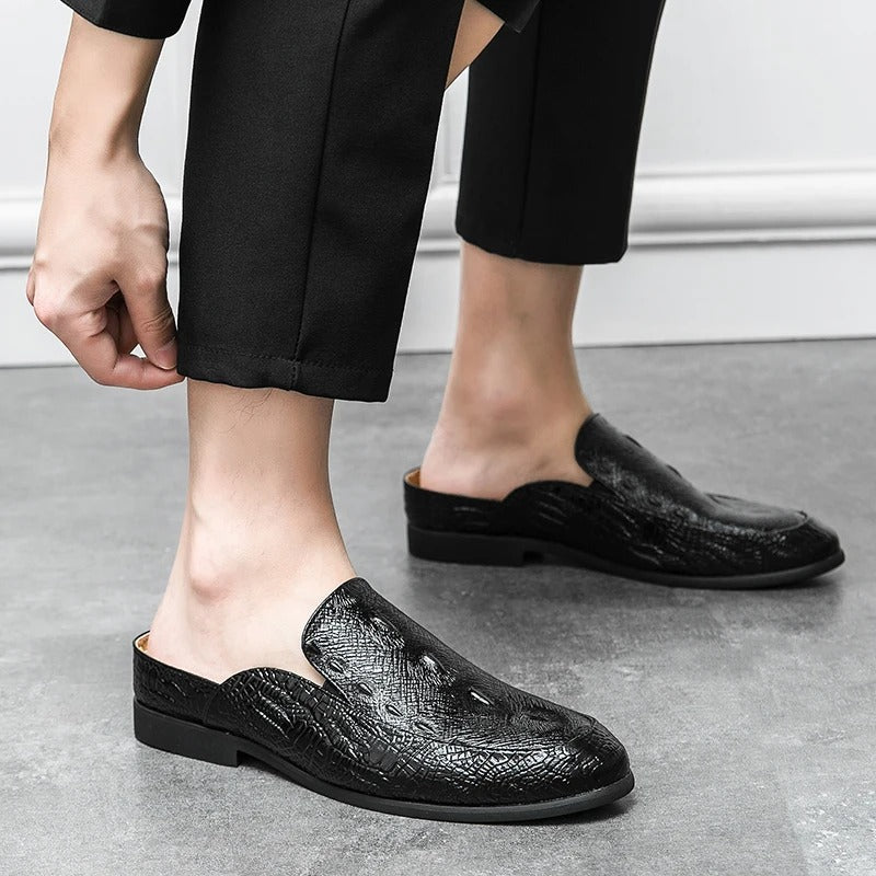 Elegantes zapatos de vestir con estampado de cocodrilo